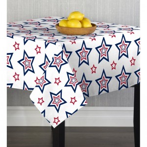 The Holiday Aisle Chriopher Funky Stars and Table Cloth EABR1531